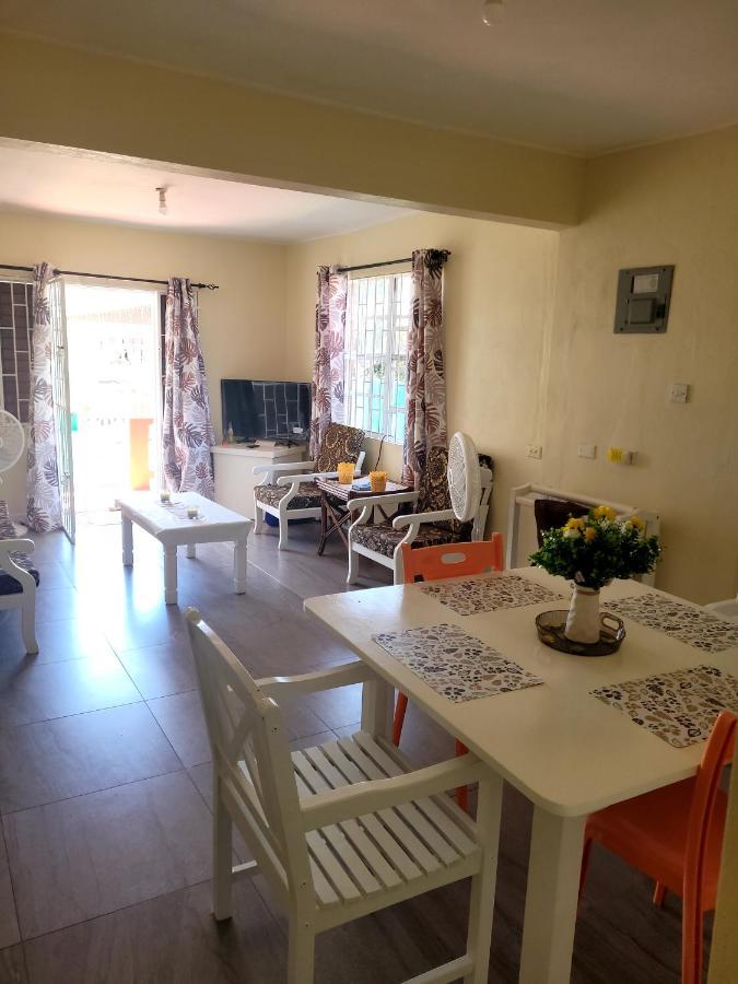 Kensington Oval- 2 Bed 1 Bath Villa Bridgetown Exteriör bild